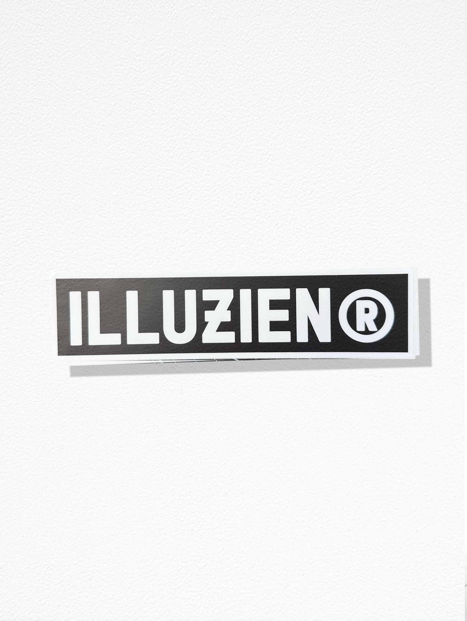 9" ILLUZIEN® Sticker - Illuzien